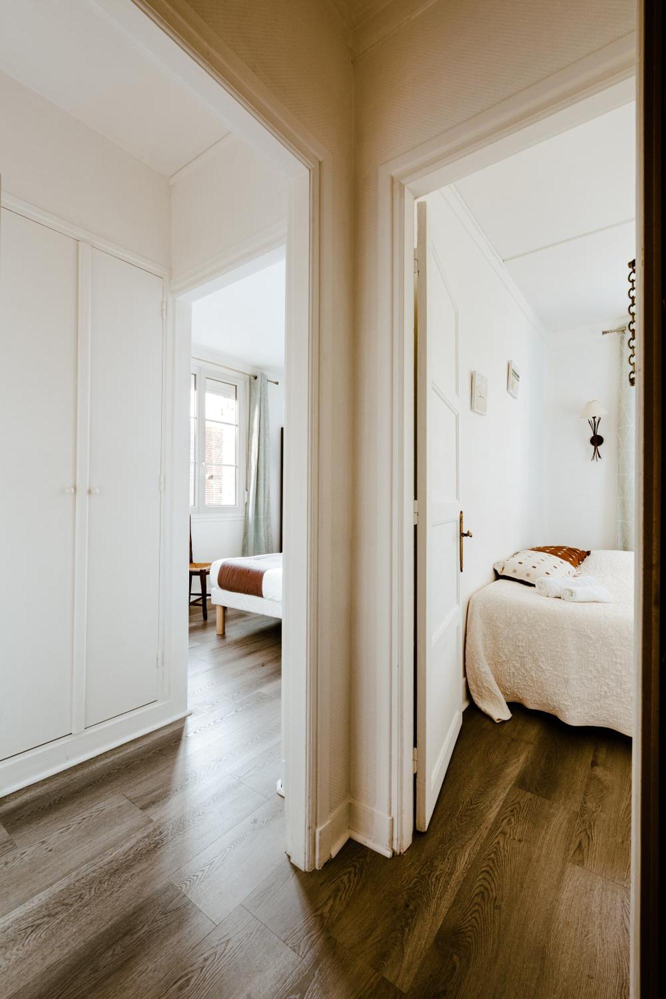 Logis Hotel Le Relais De La Poste Restaurant Le Fil Du Temps Thury-Harcourt-le-Hom Eksteriør bilde