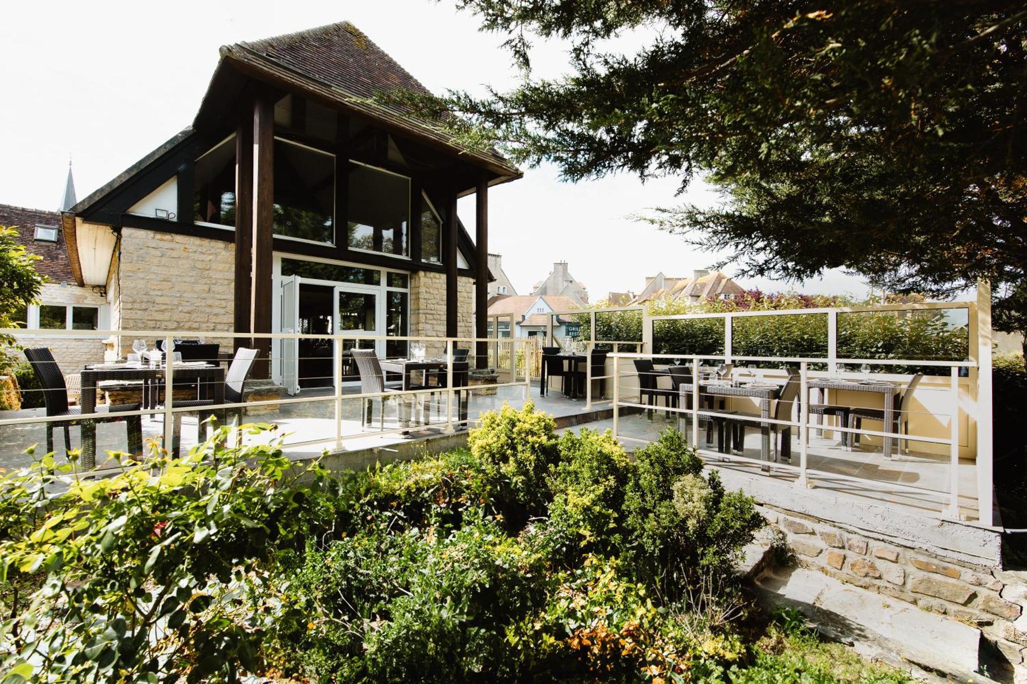 Logis Hotel Le Relais De La Poste Restaurant Le Fil Du Temps Thury-Harcourt-le-Hom Eksteriør bilde